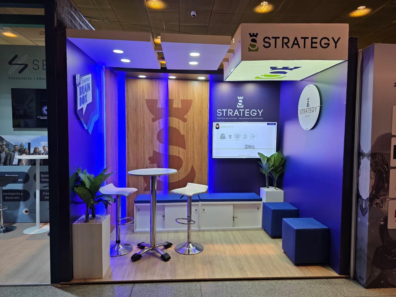 Stand Strategy vista amplia